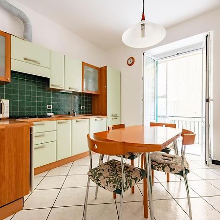 Joivy Cosy Flat With Parking In Chiavari Esterno foto