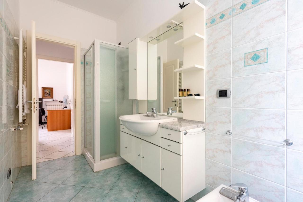 Joivy Cosy Flat With Parking In Chiavari Esterno foto